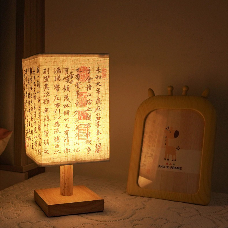 Lampu meja dekorasi persegi LE - Desk Setup White ulasan dan harga